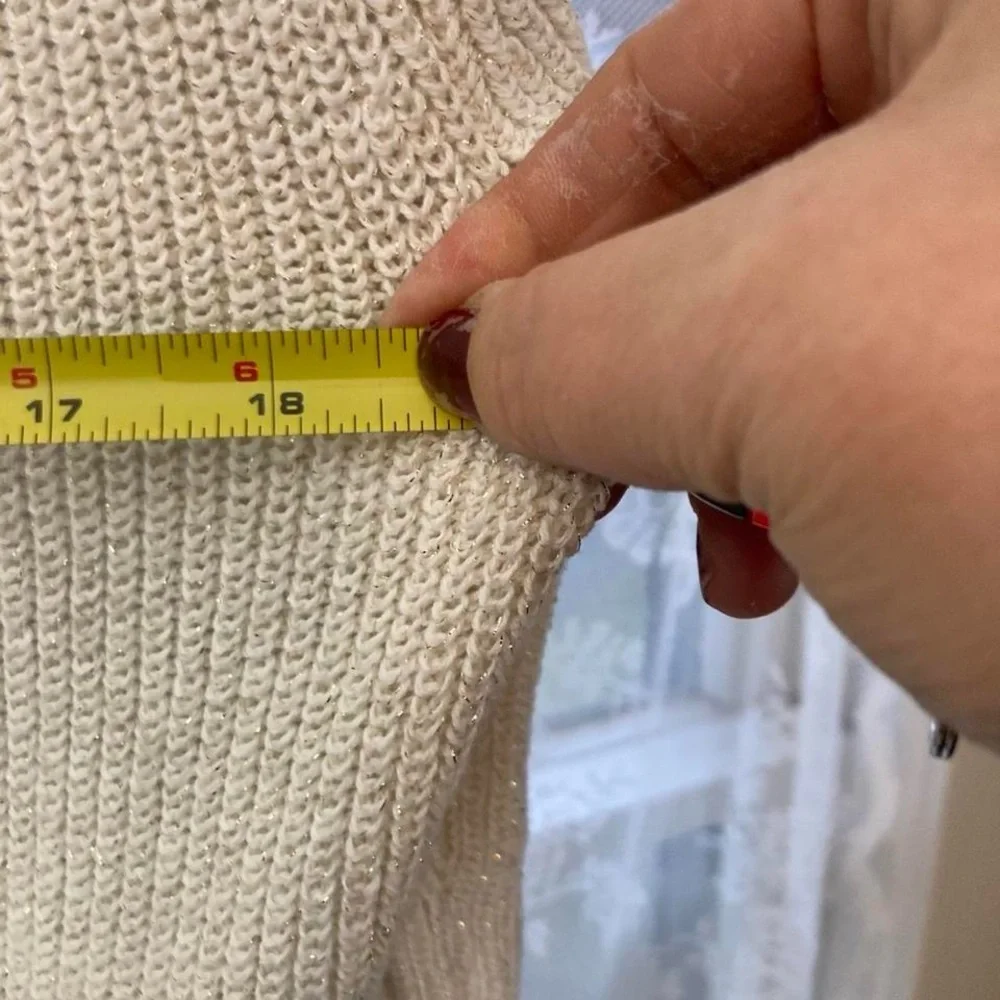 Liz Claiborne cream cable knit sweater Size L #knitwear